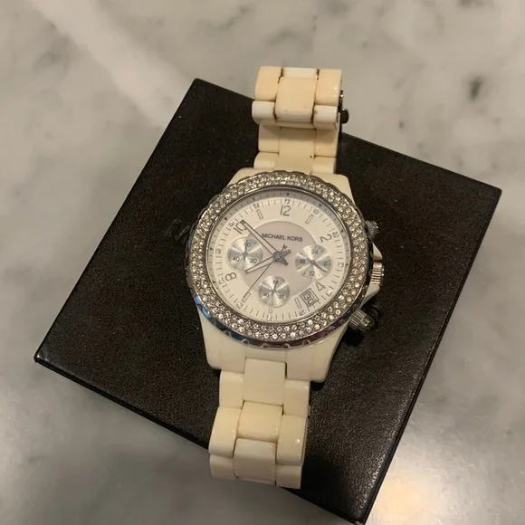 Michael Kors | Accessories | White Acrylic Michael Kors  display picture 1
